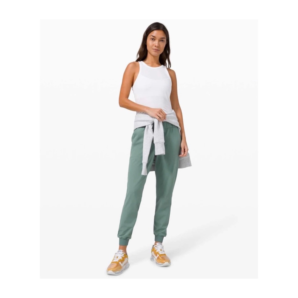 Lululemon On The Fly Jogger Size 6 Tidewater Teal